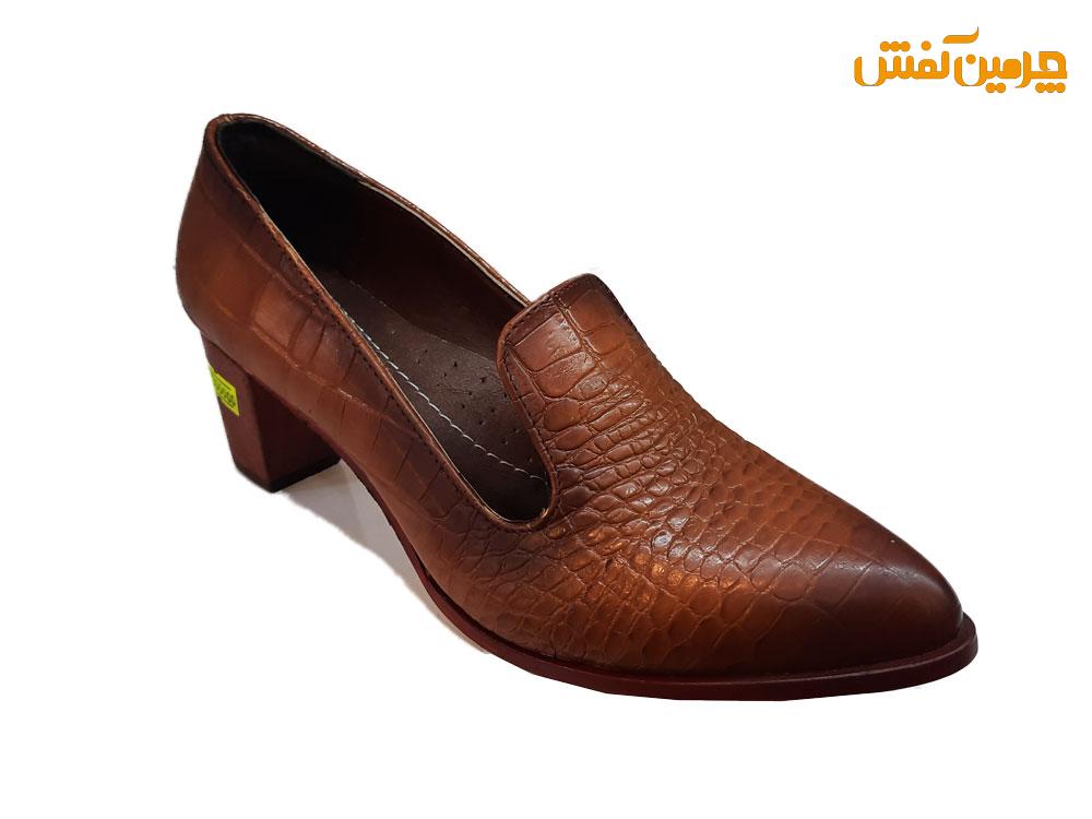 کفش تمام چرم زنانه رسمی و  اداری پاشنه 5 سانت کد 21797 + رنگبندی